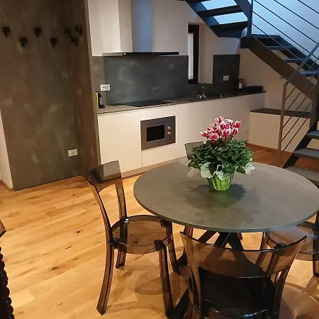 Mora Duplex Di Charme In Como, Civiglio *